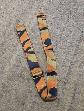 Ah-Dorned Camo Adjustable Guitar Strap for Handbag – Gold Metallic & Orange